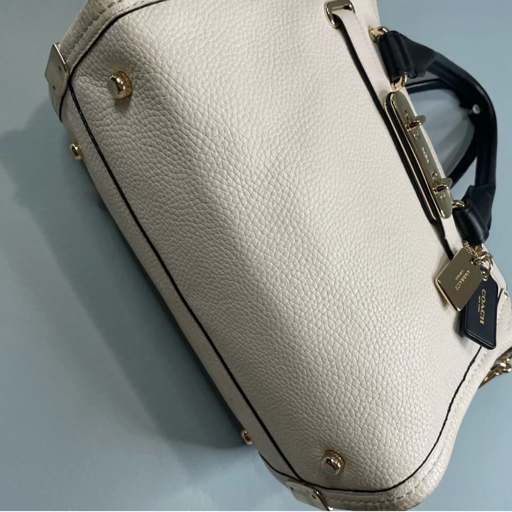 Coach Swagger 27 Purse - Picture 5 of 6